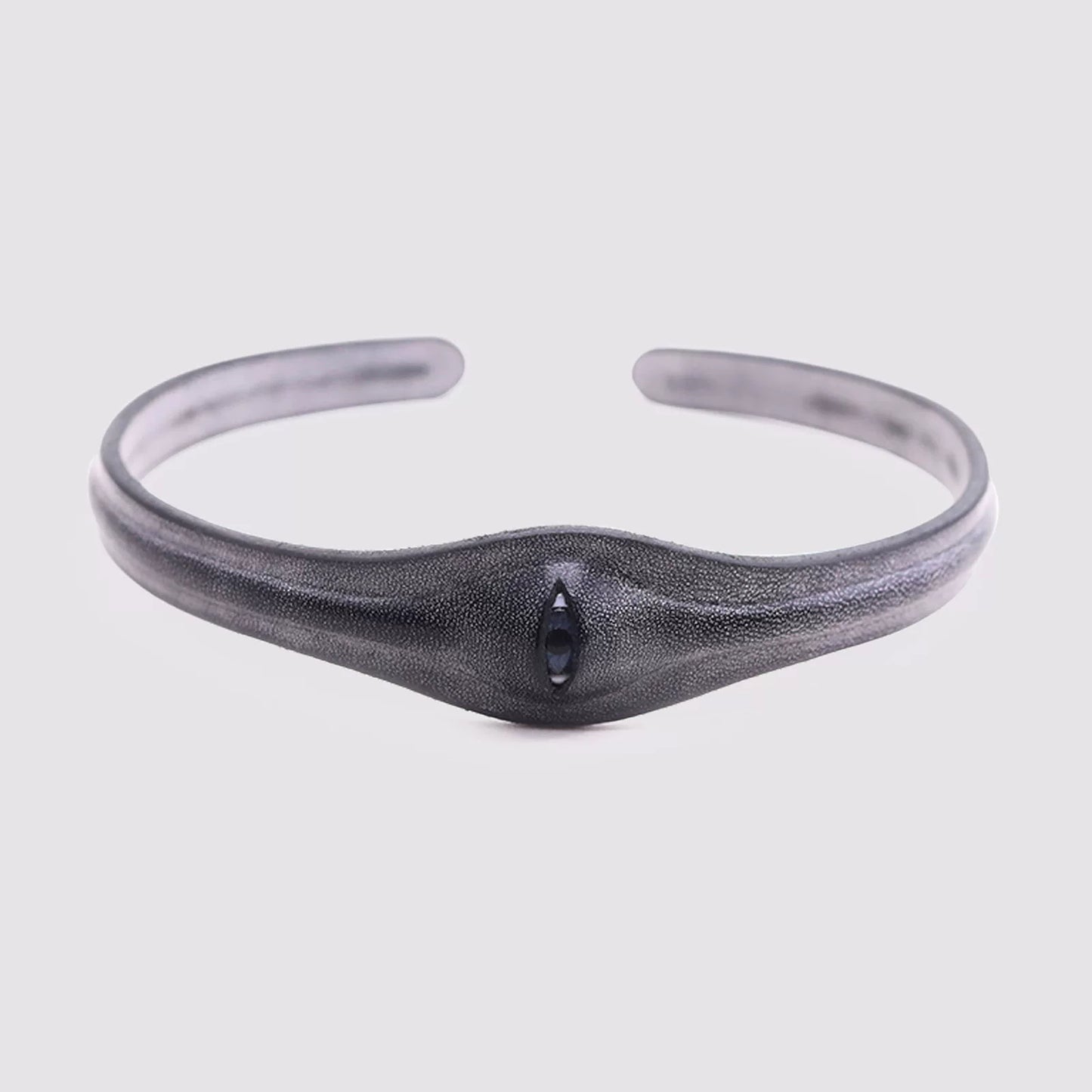 Handmade Italian Leather Eyeball Choker - 2-in-1 Gothic Wrap Bracelet - Unique Avant-Garde Accessory for Women & Men.