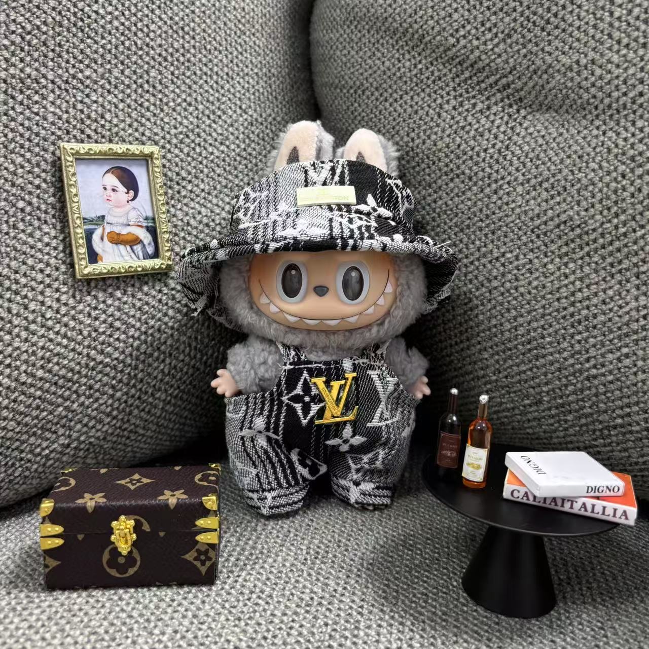 POP MART Labubu（17cm） Luxury style Clothes Set【NO DOLLS！NO BAGS！】